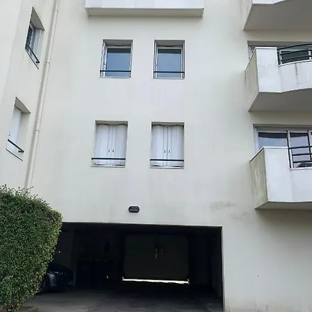 65 M2 Centre 2 Ch Wifi Parking Διαμέρισμα